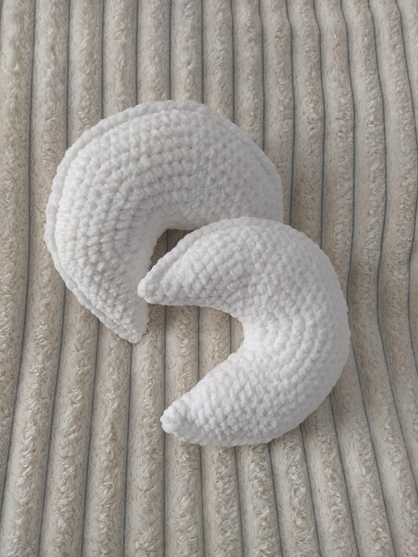 Coussin croissant de lune